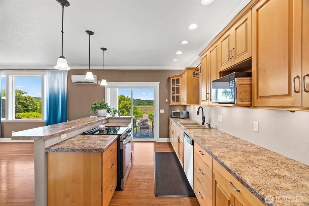 1480 Pacific Avenue Raymond WA 98577