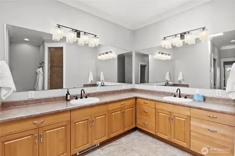 1480 Pacific Avenue Raymond WA 98577
