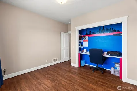 1480 Pacific Avenue Raymond WA 98577