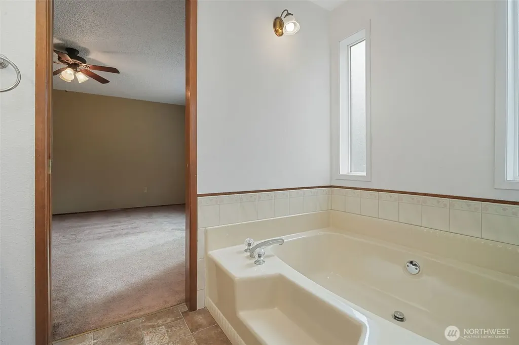 9219 Donna Court SE Olympia WA 98513