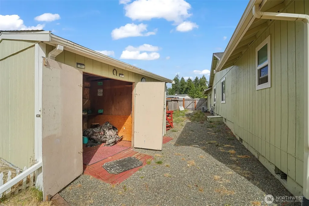 9219 Donna Court SE Olympia WA 98513