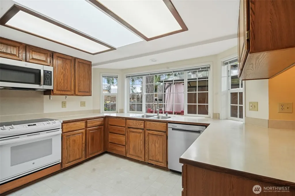 9219 Donna Court SE Olympia WA 98513