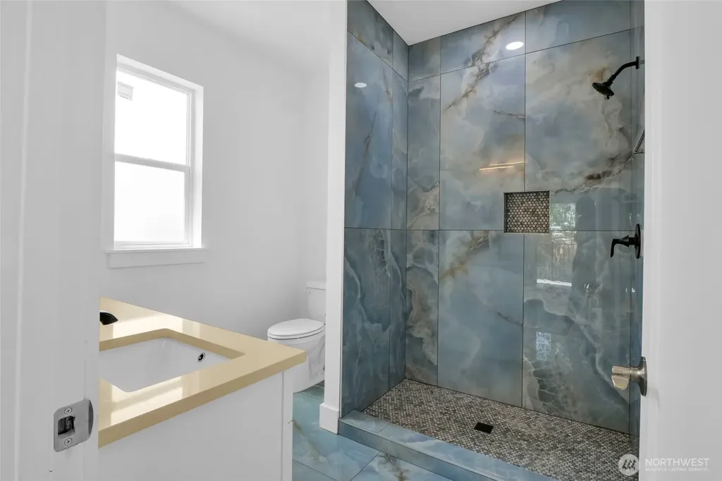 419 5th Ave SE Quincy WA 98848