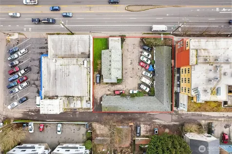 10531 Aurora Avenue N Seattle WA 98133