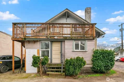10531 Aurora Avenue N Seattle WA 98133