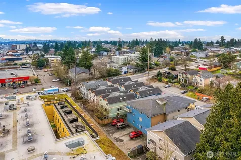 10531 Aurora Avenue N Seattle WA 98133