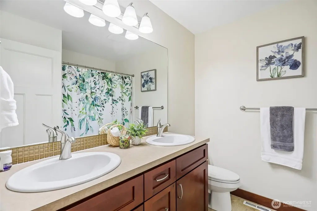 19632 2nd Dr SE Bothell WA 98012
