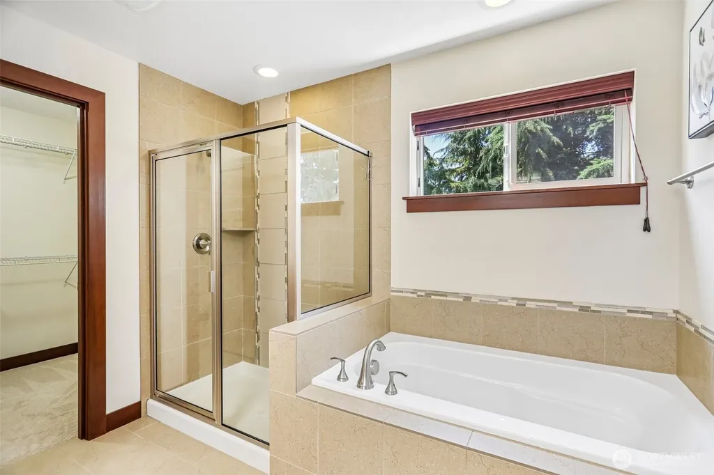 19632 2nd Dr SE Bothell WA 98012