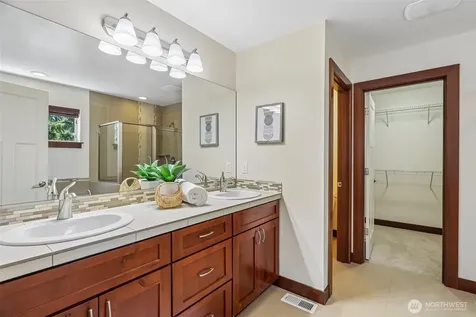 19632 2nd Dr SE Bothell WA 98012