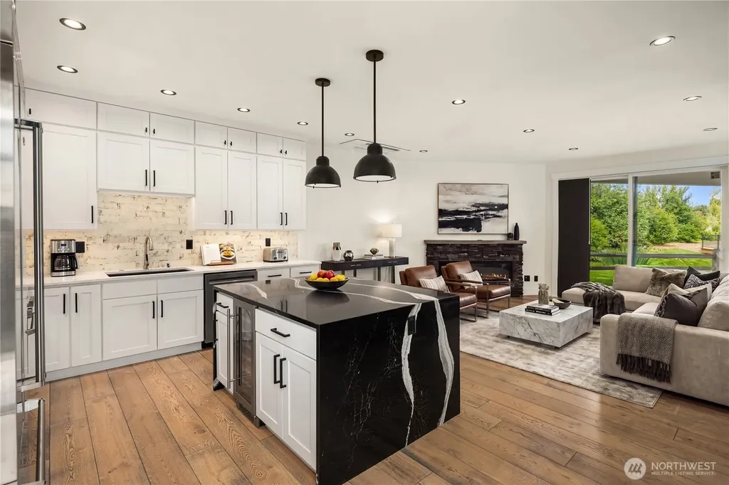 16226 E Shore Drive Lynnwood WA 98087