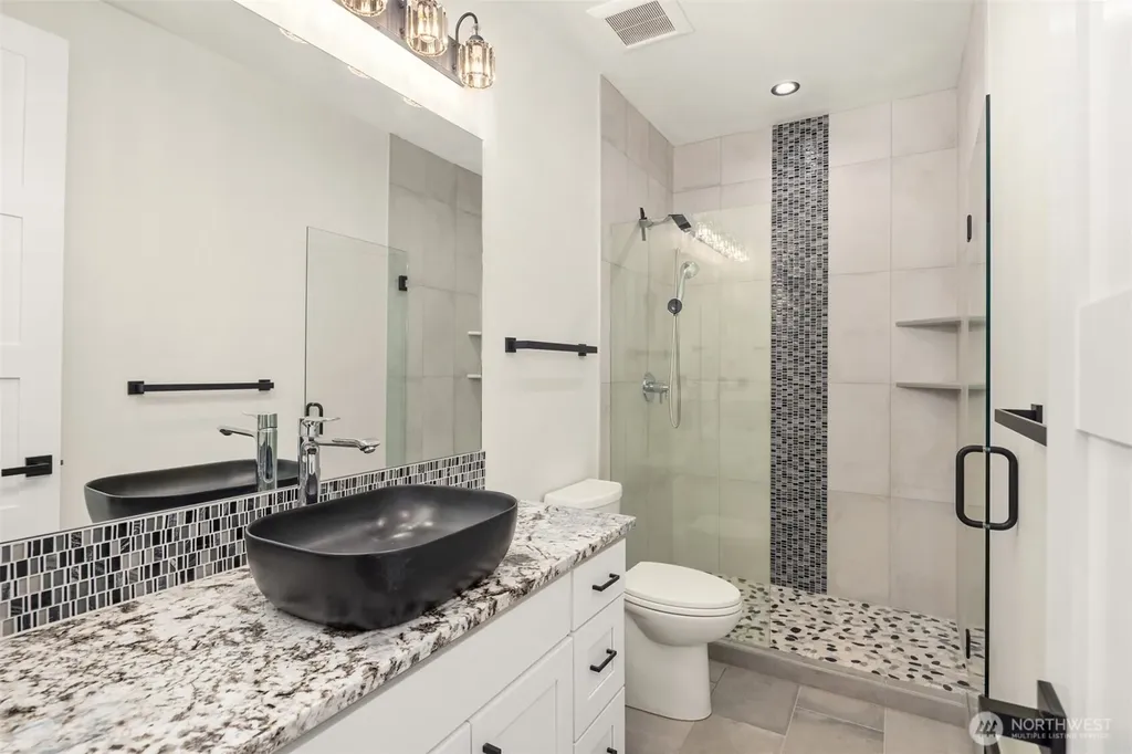 16226 E Shore Drive Lynnwood WA 98087