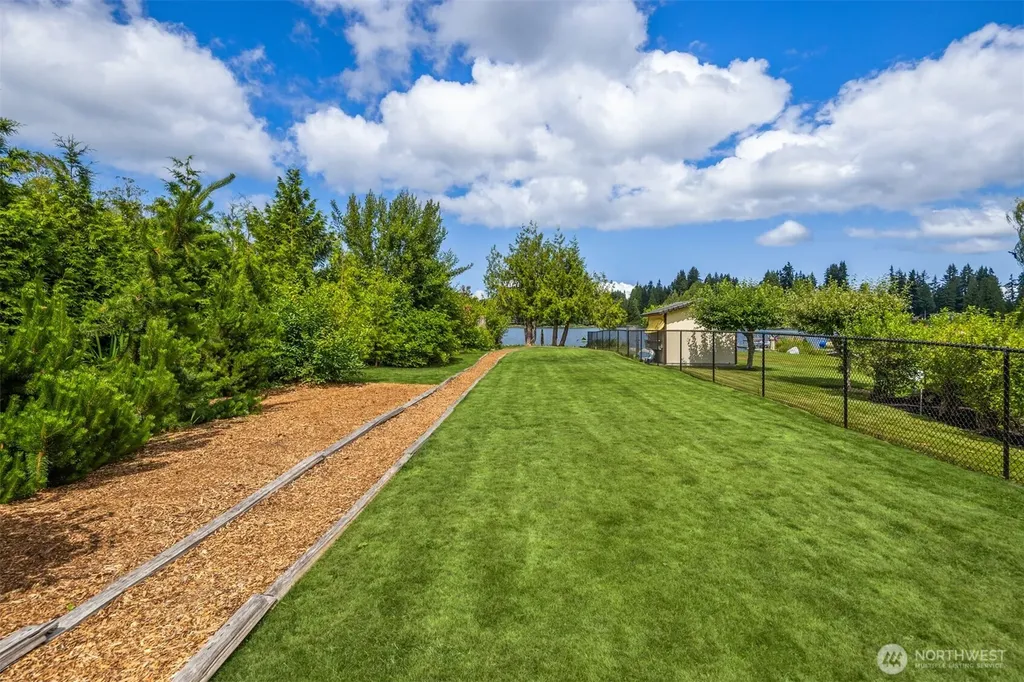 16226 E Shore Drive Lynnwood WA 98087