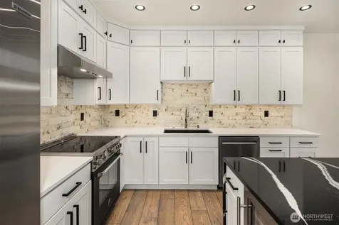 16226 E Shore Drive Lynnwood WA 98087