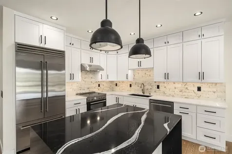 16226 E Shore Drive Lynnwood WA 98087