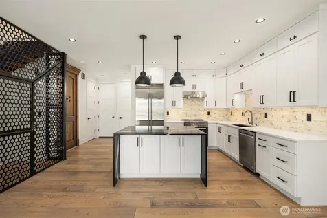 16226 E Shore Drive Lynnwood WA 98087