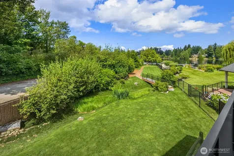 16226 E Shore Drive Lynnwood WA 98087
