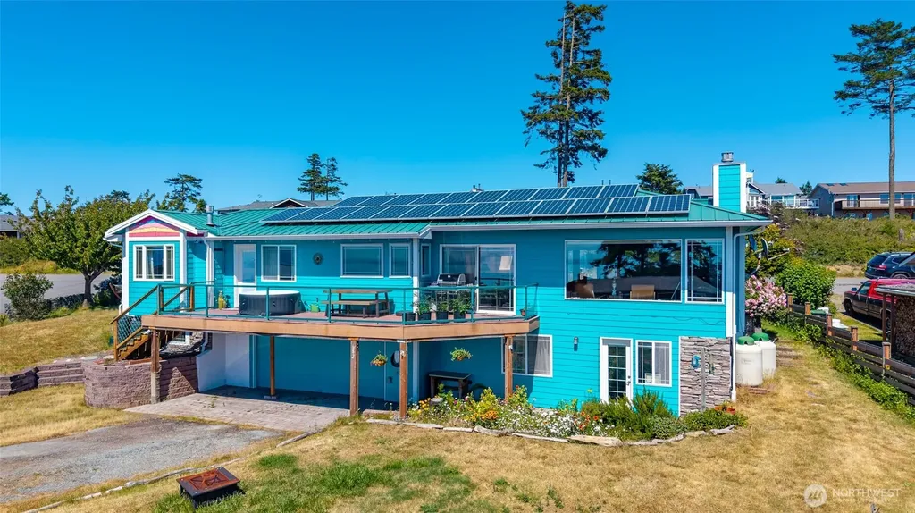 682 El Prado Avenue Coupeville WA 98239