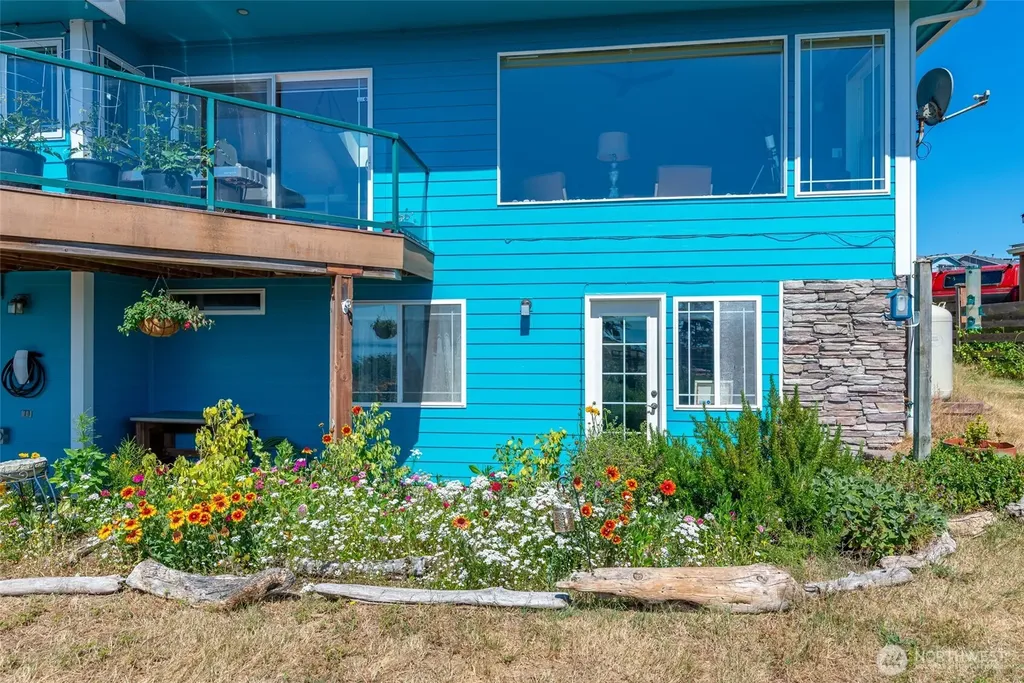 682 El Prado Avenue Coupeville WA 98239