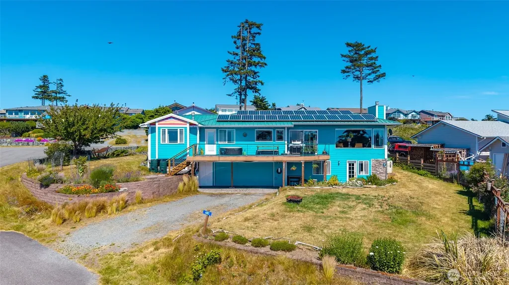 682 El Prado Avenue Coupeville WA 98239