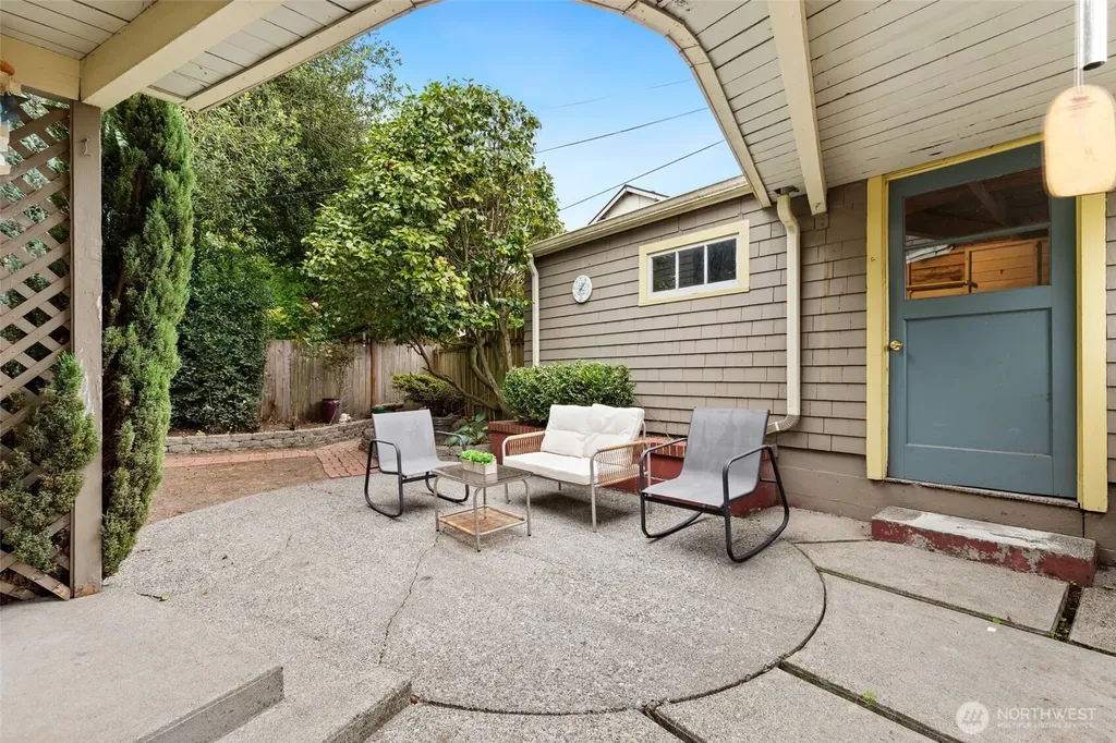 119 N 83rd Street Seattle WA 98103