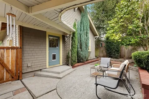 119 N 83rd Street Seattle WA 98103