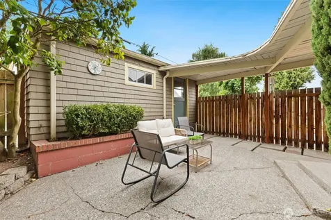 119 N 83rd Street Seattle WA 98103