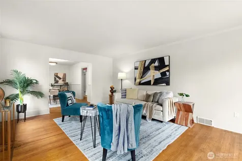 119 N 83rd Street Seattle WA 98103