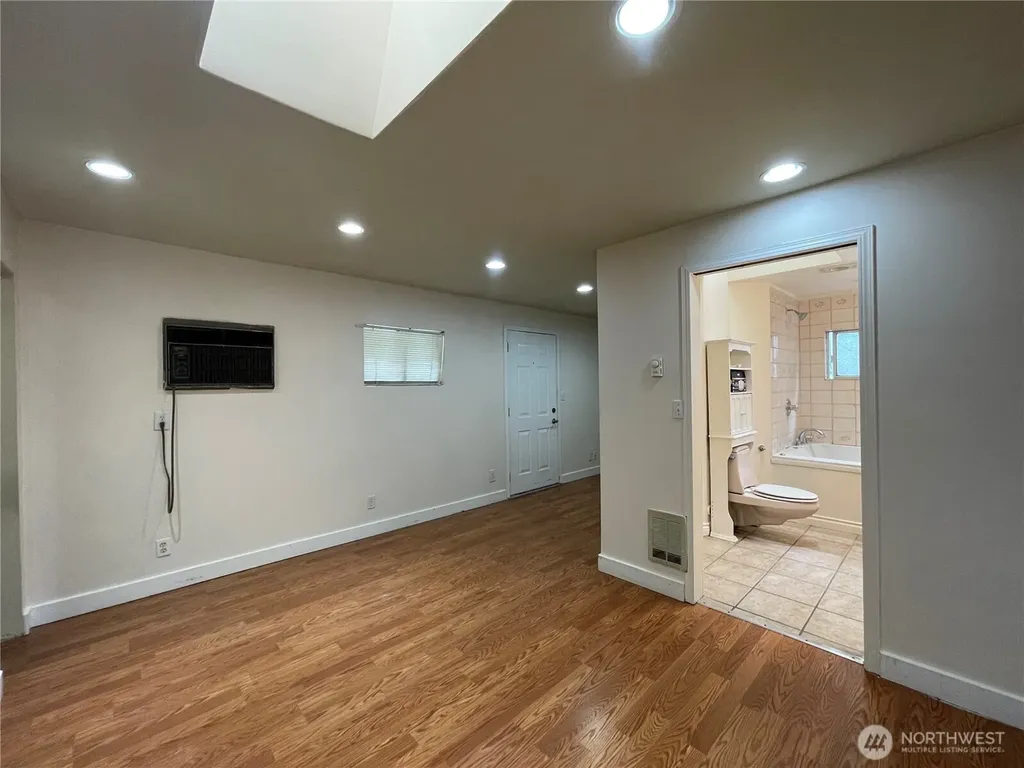 13729 Stone Avenue N Seattle WA 98133