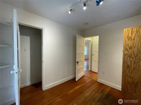 13729 Stone Avenue N Seattle WA 98133