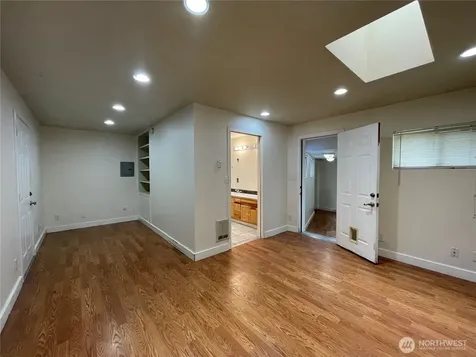 13729 Stone Avenue N Seattle WA 98133
