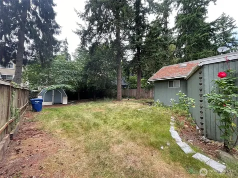 13729 Stone Avenue N Seattle WA 98133
