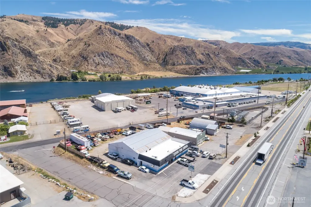 14379 Us Hwy 97a Entiat WA 98822
