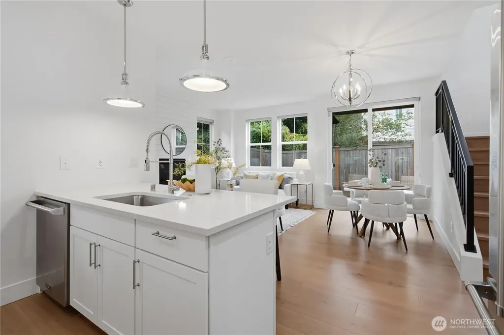 11505 112th Court NE Kirkland WA 98033