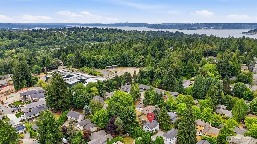 11505 112th Court NE Kirkland WA 98033