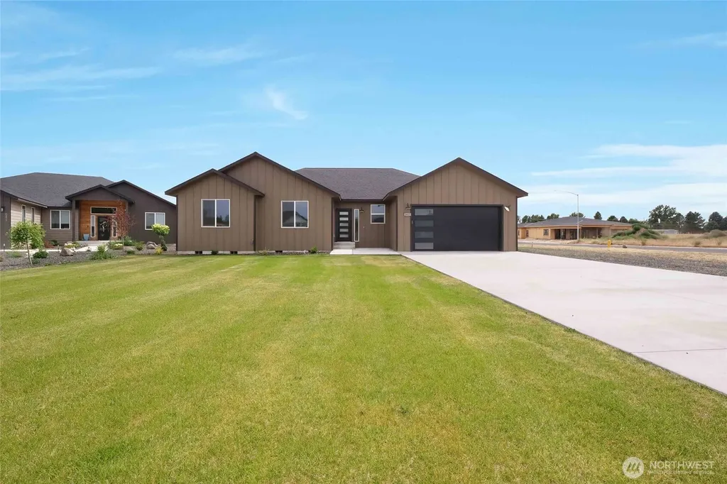 6425 Road 2.15 NE Moses Lake WA 98837