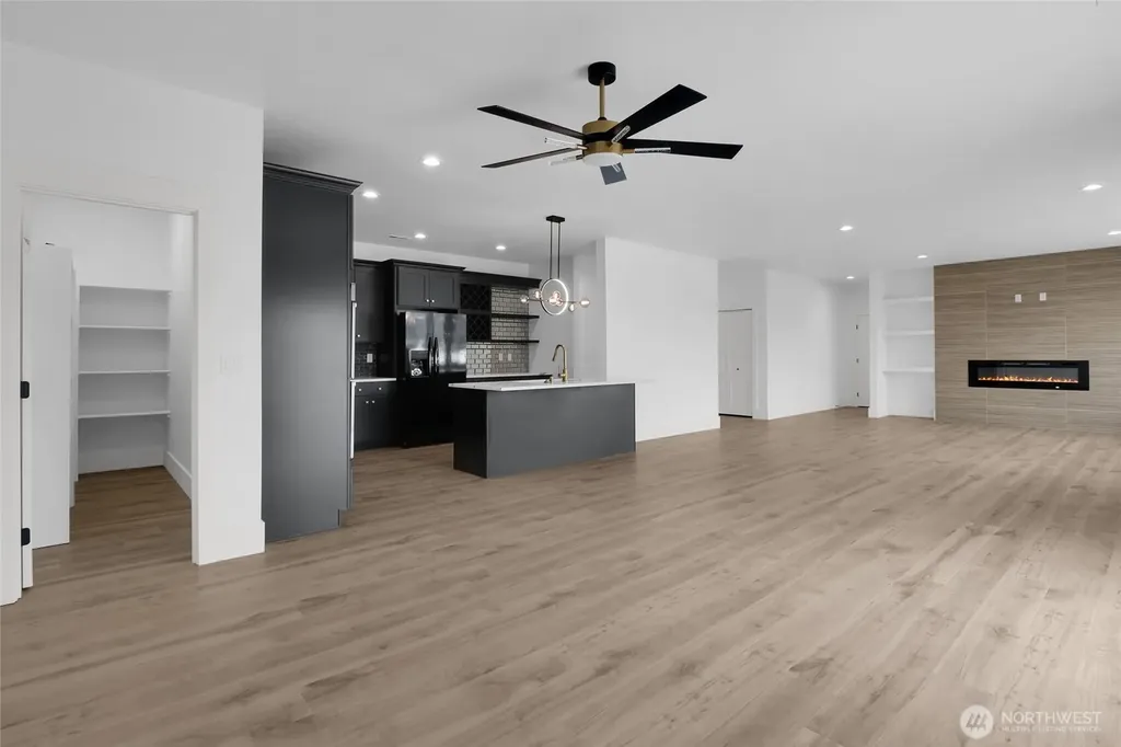 6425 Road 2.15 NE Moses Lake WA 98837