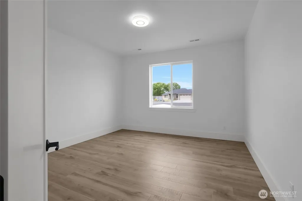 6425 Road 2.15 NE Moses Lake WA 98837