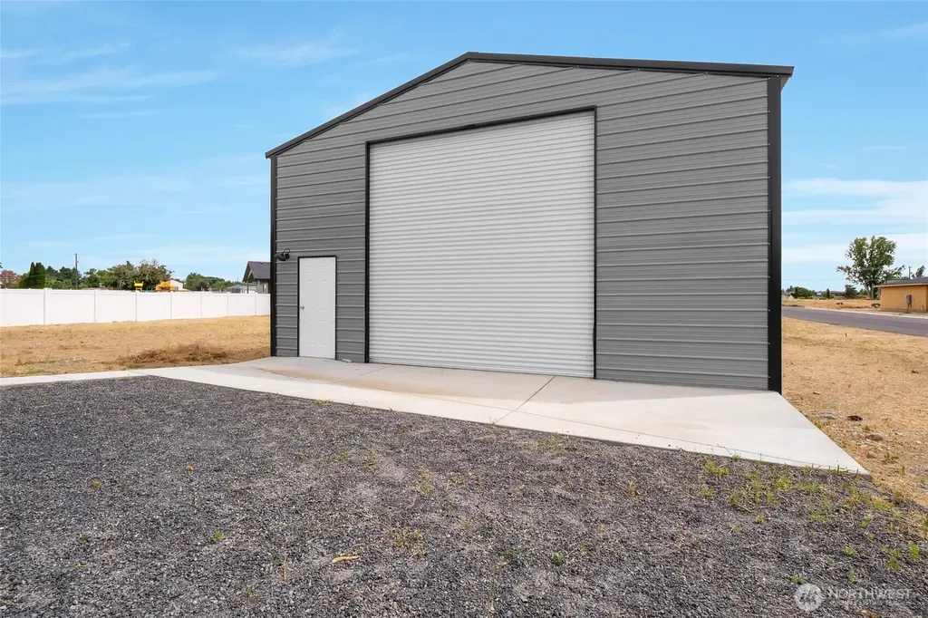 6425 Road 2.15 NE Moses Lake WA 98837