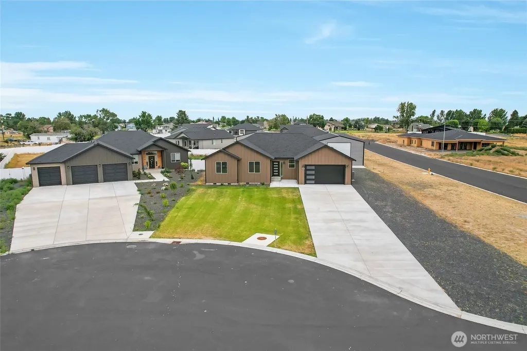 6425 Road 2.15 NE Moses Lake WA 98837