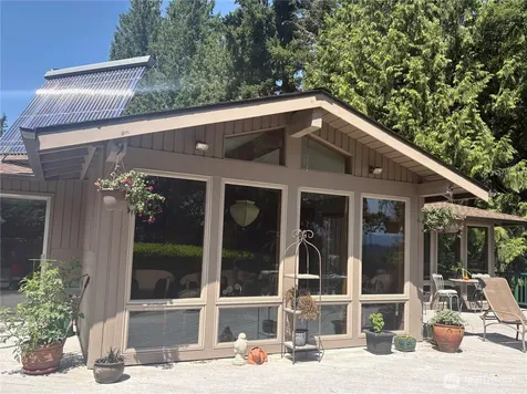 16518 NE 2nd Place Bellevue WA 98008