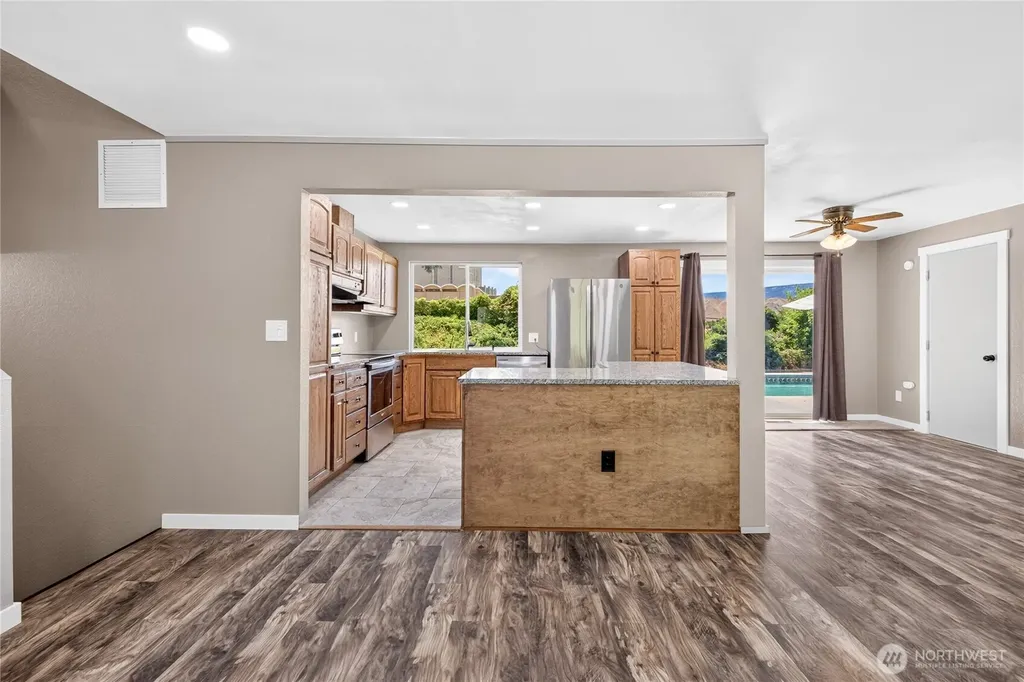 1400 Bel Air Drive East Wenatchee WA 98802