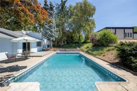 1400 Bel Air Drive East Wenatchee WA 98802