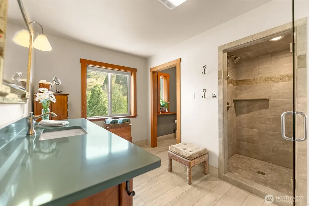 494 Rendezvous Road Winthrop WA 98862