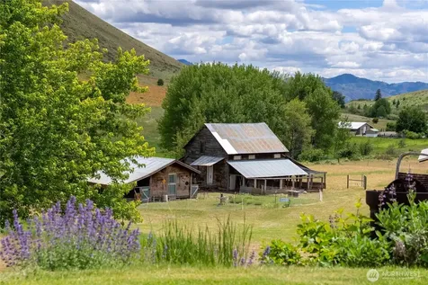 494 Rendezvous Road Winthrop WA 98862