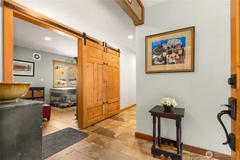 494 Rendezvous Road Winthrop WA 98862