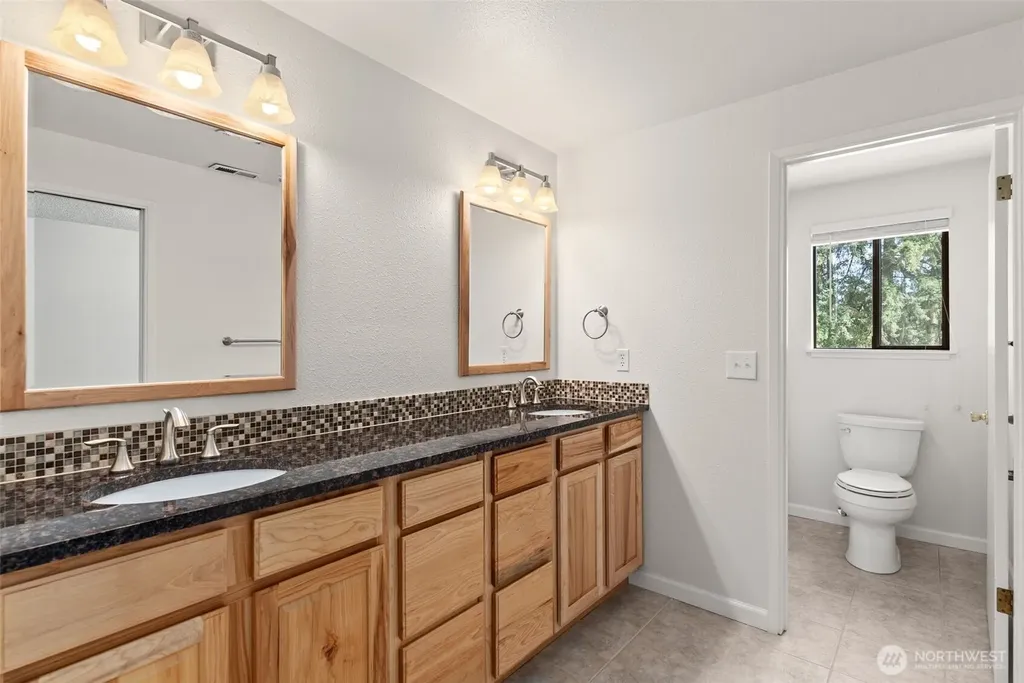 8123 Veterans Drive SW Lakewood WA 98498