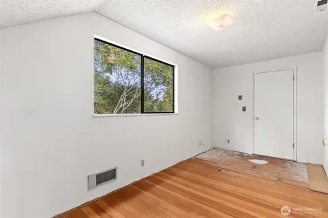 8123 Veterans Drive SW Lakewood WA 98498