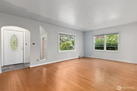 8123 Veterans Drive SW Lakewood WA 98498
