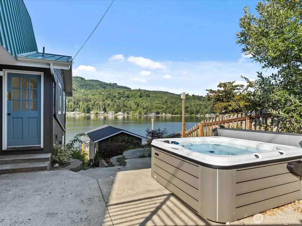 23970 N West View Road Mount Vernon WA 98274