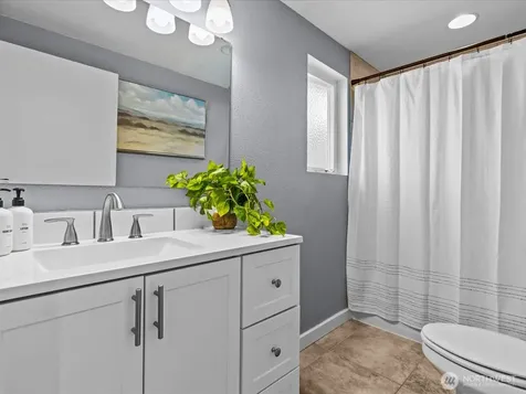 23970 N West View Road Mount Vernon WA 98274